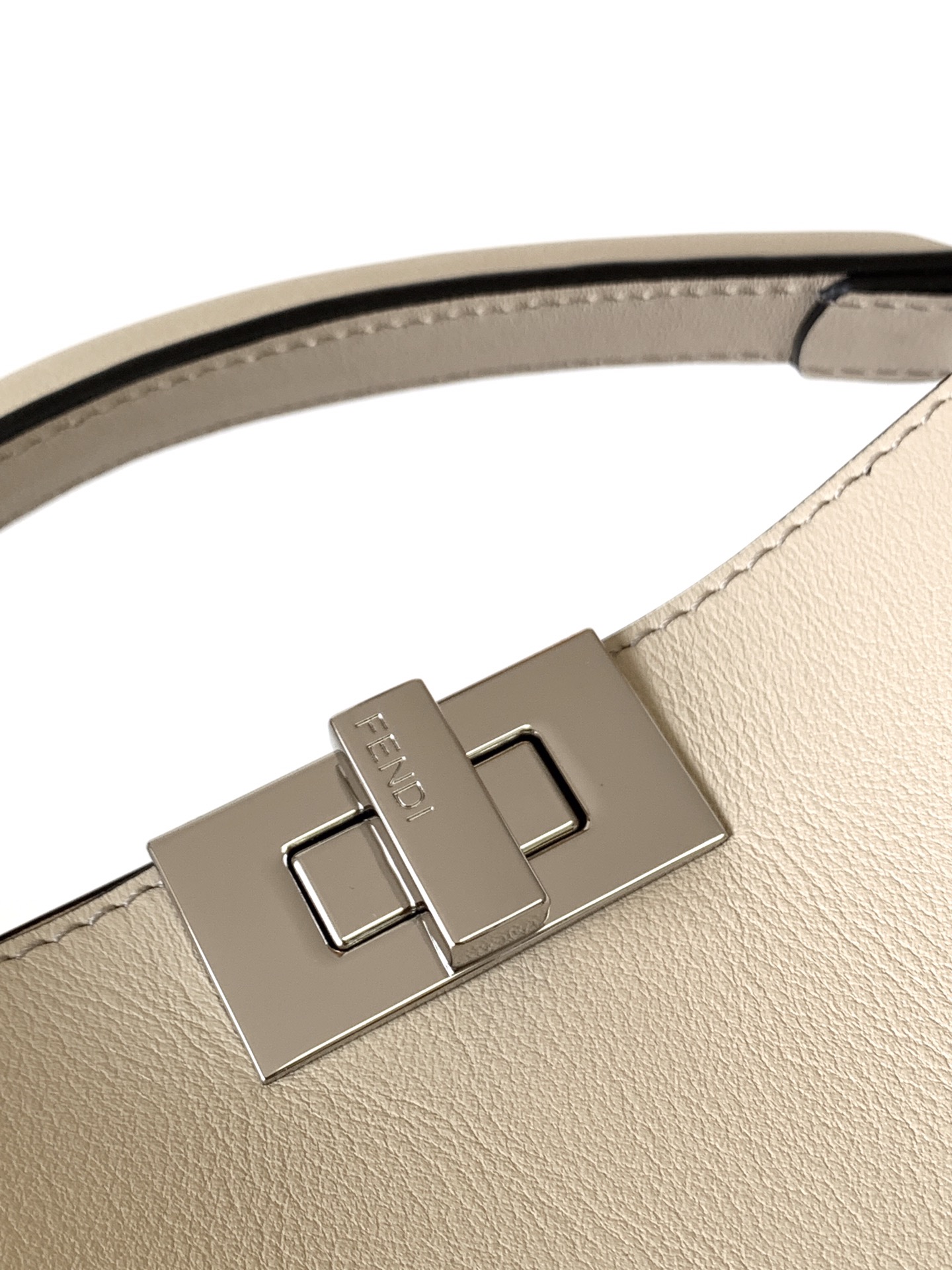 Fendi Peekaboo ISeeU Small Beige Leather Bag